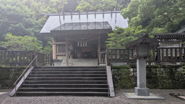 ブログ筆者が実際に訪れて撮影した安房神社 本殿